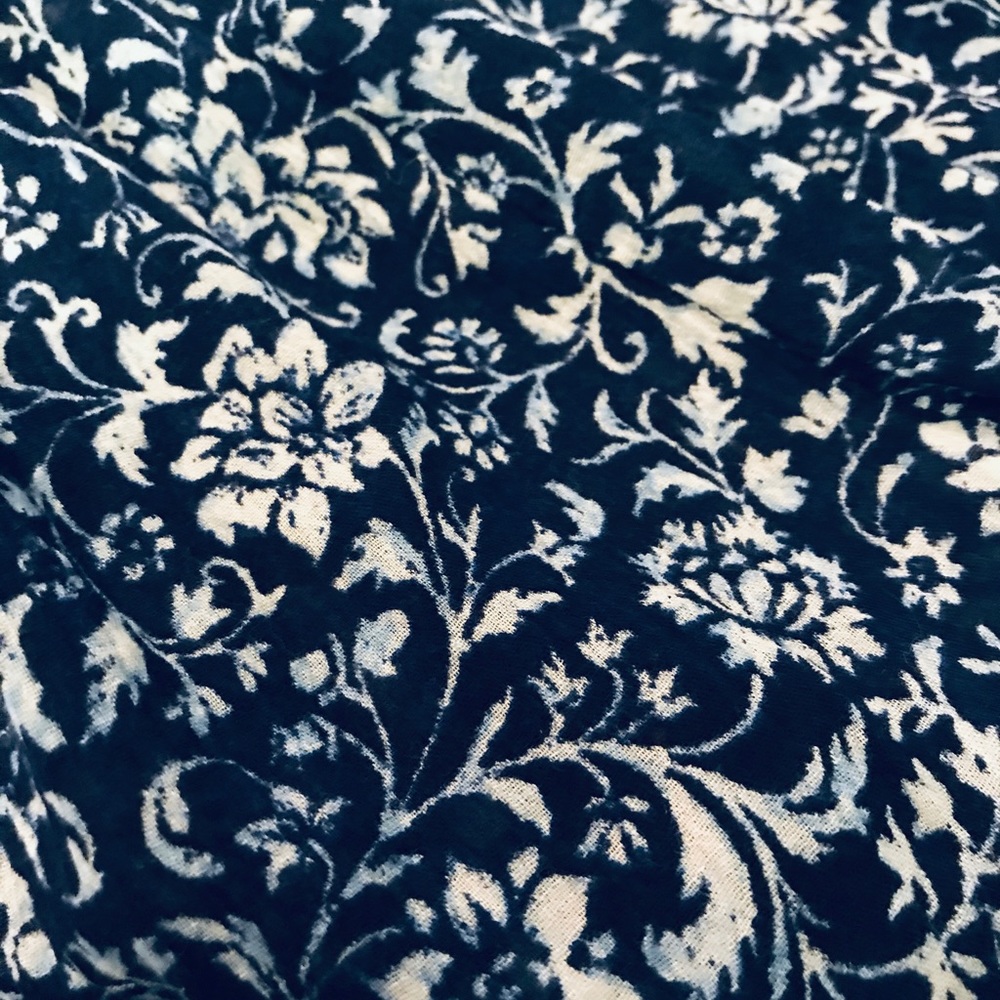 CHAPS BLOUSE - Picture 3 of 3